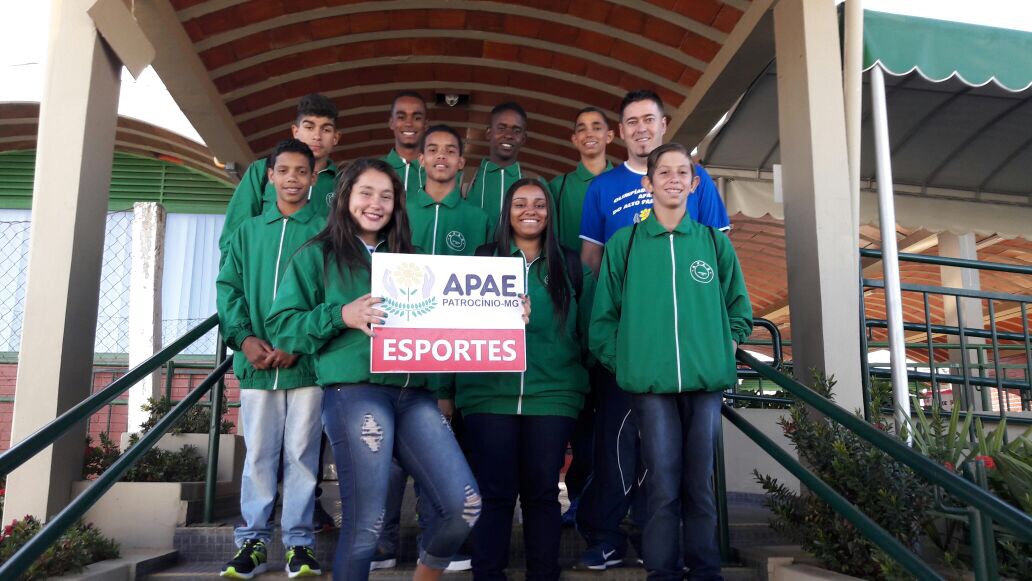 ATLETAS DA APAE DE PATROCINIO-MG, PARTICIPARAM DAS PARALIMPÍADAS ESCOLARES  ETAPA REGIONAL EM BRASÍLIA - JORNAL DE PATROCINIO